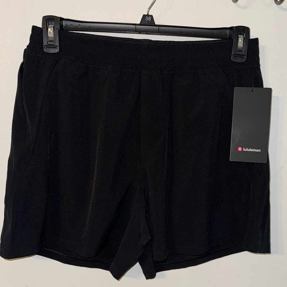 Lululemon Pace Breaker Short 5*LL
